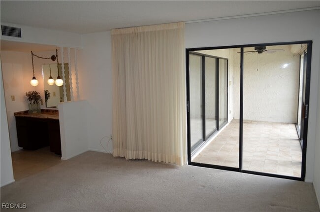 Photo - 4009 SE 11th Pl Unidad 201