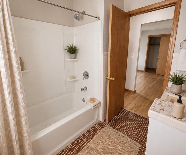 Photo - DG - 4520-4522 N 84th Street Unit 2
