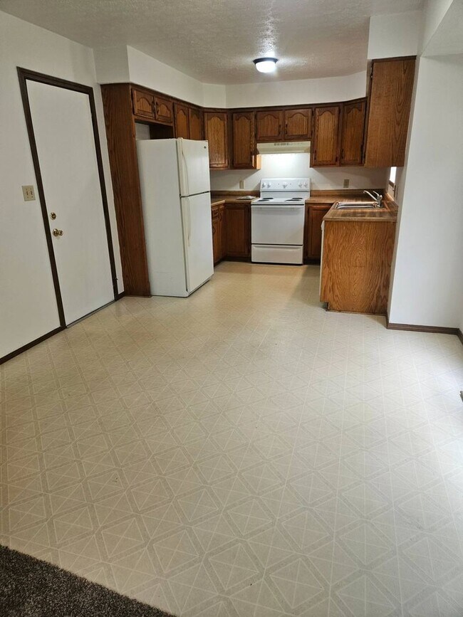 Photo - 607/609 W. Edgewood Unit 609