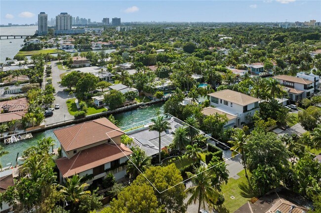 Photo - 1250 NE 87th St