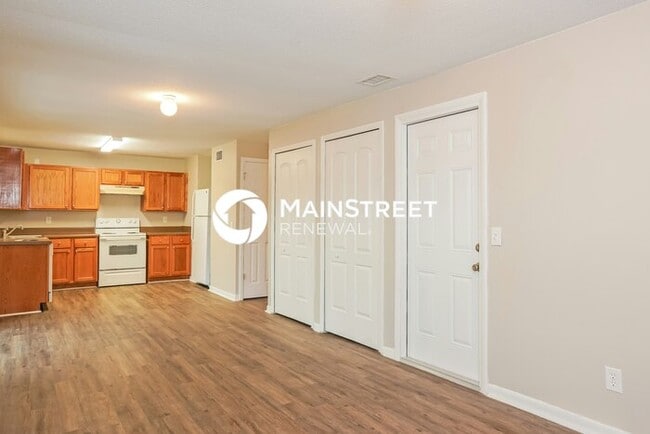 Photo - 3 Bedroom Pet-Friendly Home in Melbourne, FL with Main Street Renewal
