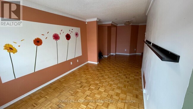 Photo - 21 Monaco Ct