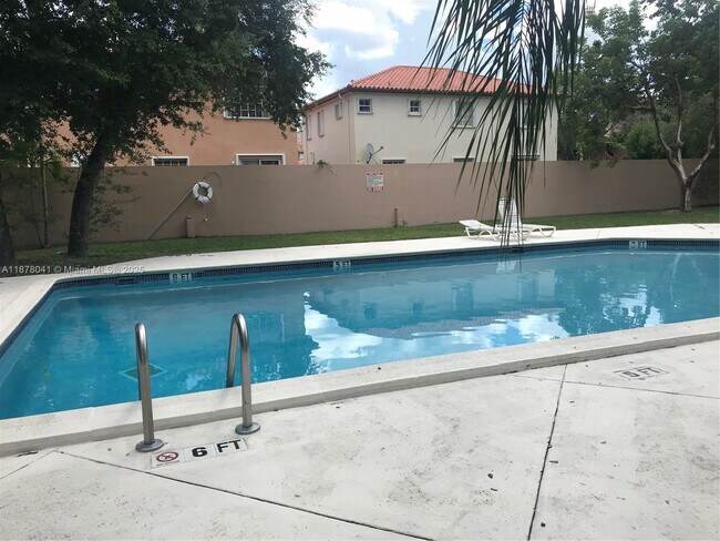 Photo - 11830 SW 80th St Unit 423