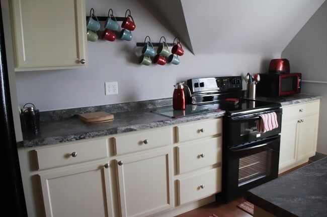 Photo - 1852 Broadway St Unit 204