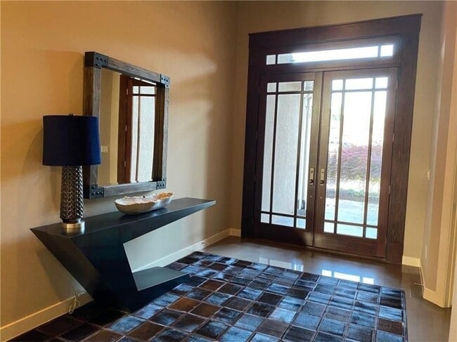 Photo - 17 W Augusta Ct