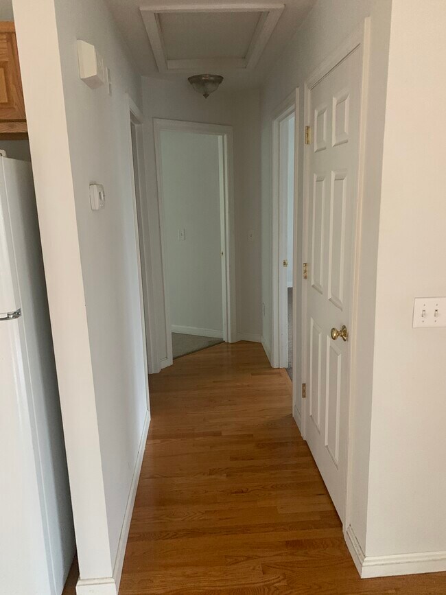 2 nd floor 2 bedrooms, double vanity bath - 37 Northboro St