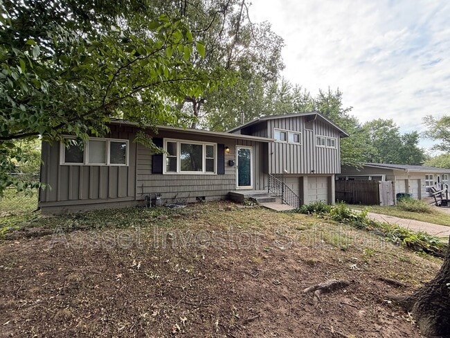 Photo - 7945 Falmouth St