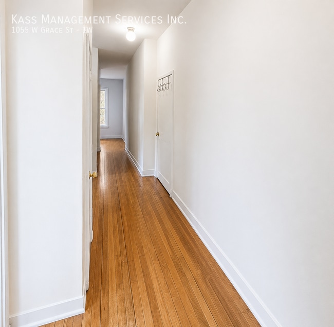 Photo - 1055 W Grace St Unit 1W