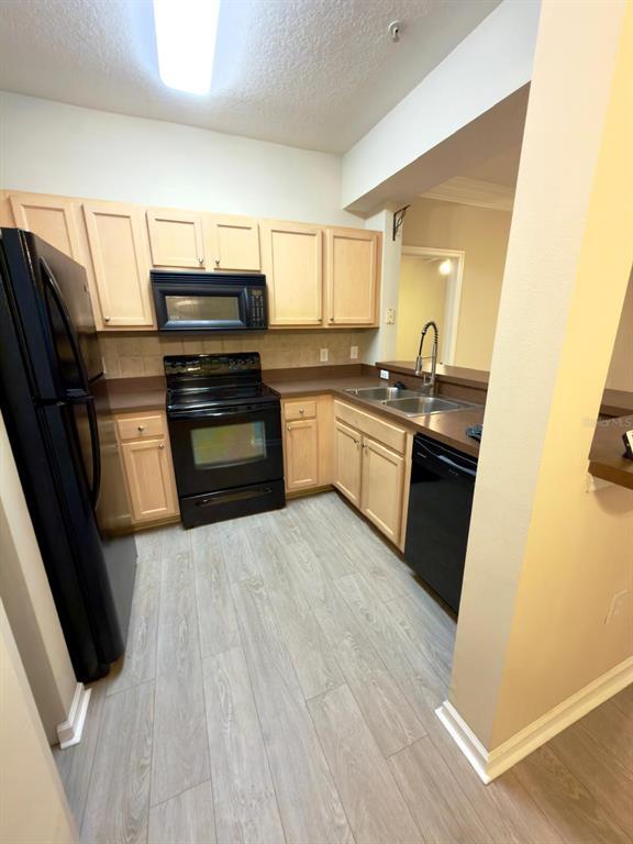 Photo - 12861 Madison Pointe Cir Unidad 107