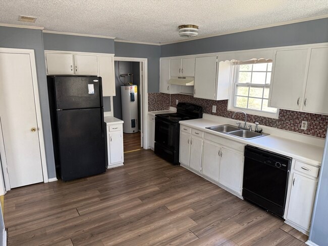 Photo - 1209 Cherokee Rd