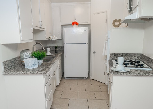 Photo - Euclid St. Apartments