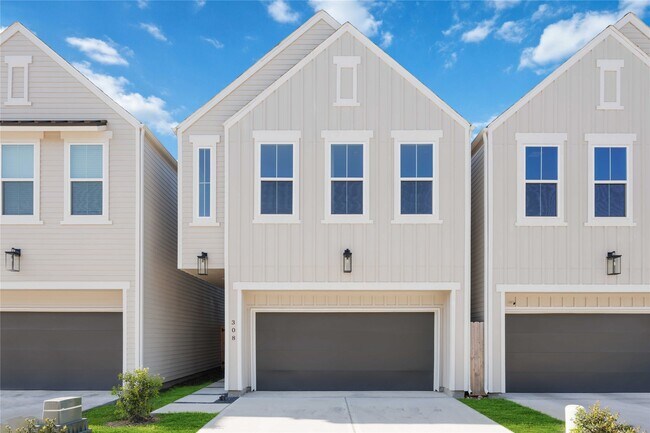 321 Charlock St