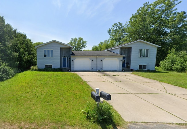 Photo - 142 Skyline Dr House