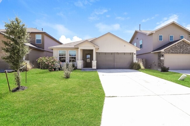 Building Photo - First time rental-4 Bedrooms- 11 miles fro...