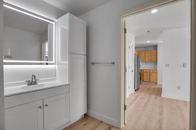 Photo - Eastwood Apartments