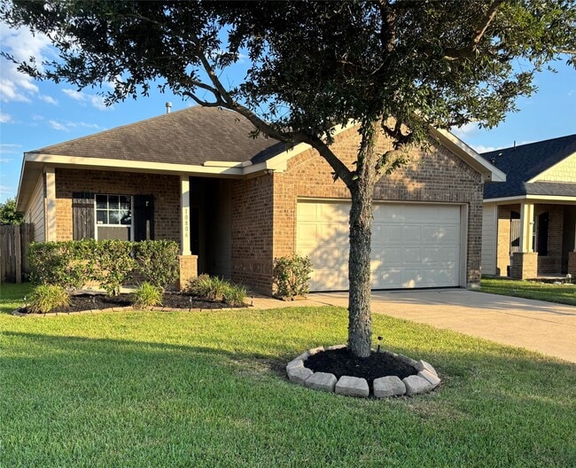 Photo - 10806 Woodwind Shadows Dr