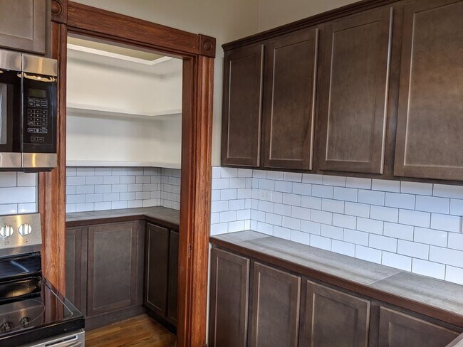 Photo - 2221 Scott St Unit 2221 Scott Blvd.