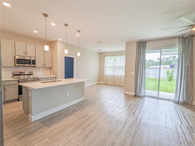 Photo - 7295 Minardi St