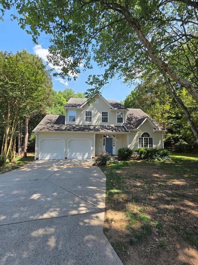 Photo - Spacious 3-Bedroom Retreat in Desirable Steele Creek