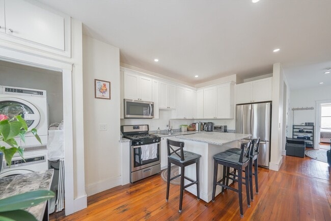 Photo - 309 Lexington St Unit 3