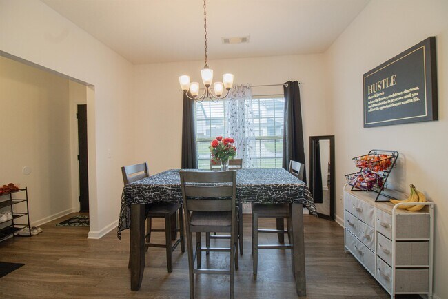 Photo - 19 Willow Trace Dr