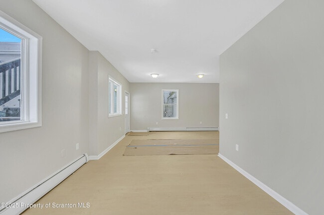 Photo - 108 E Market St