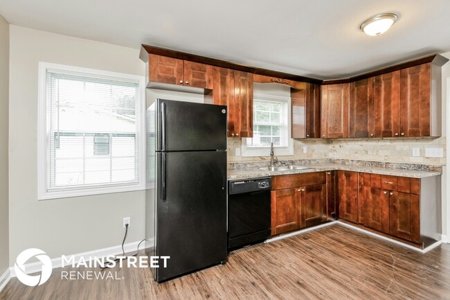 Photo - 716 71st Pl S