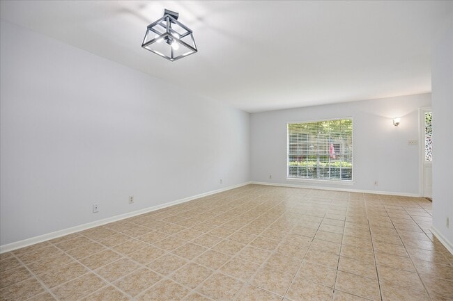 Photo - 2053 Winrock Blvd Unit 58