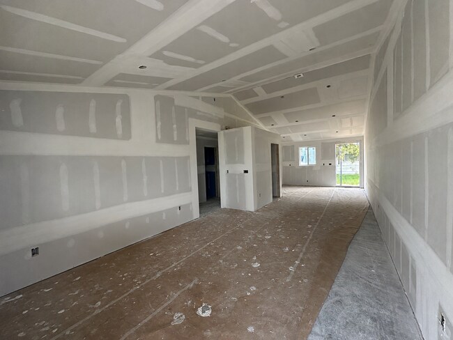 Coming Soon – Brand New 2 Bed, 1 Bath Duplex in Twin Bridges