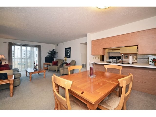 Photo - Carden Estates Apartments