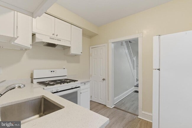 Photo - 1611 Dounton St