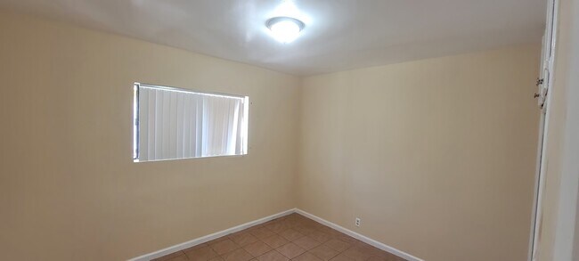 Photo - 1717 Alhambra Ave Unidad B