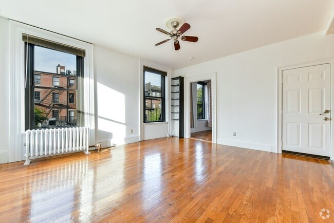 Building Photo - 41 Worcester Square Unit 4 Rental