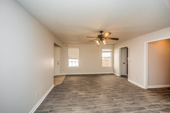 Photo - 9204 Lazzini Cove