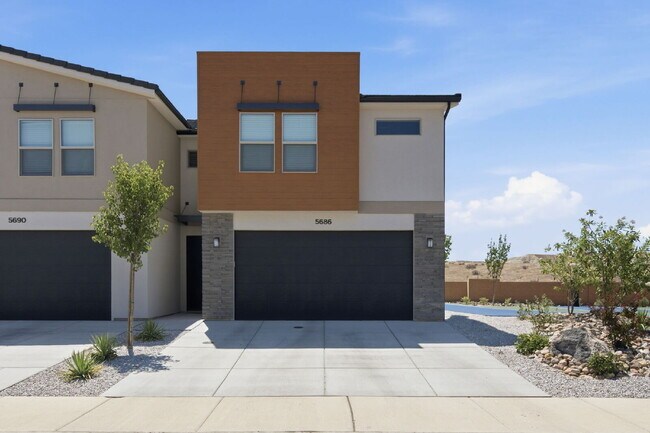 Building Photo - Brand-New Luxury Living in South Desert — 4BR End Unit + 2-Car Garage