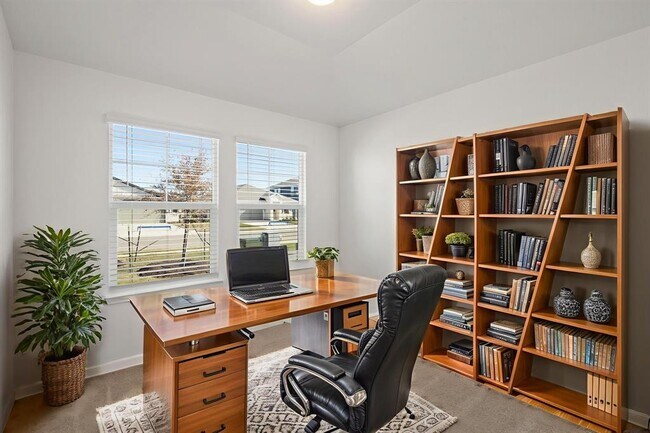 Photo - 5000 Stockton Ln