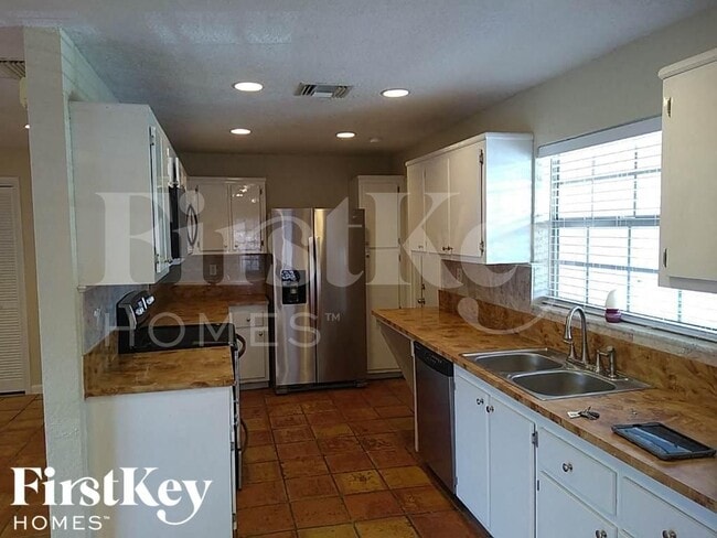 Photo - 7518 NW 42nd Dr