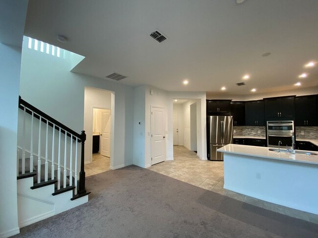 Photo - 1470 Lone Feather Trail