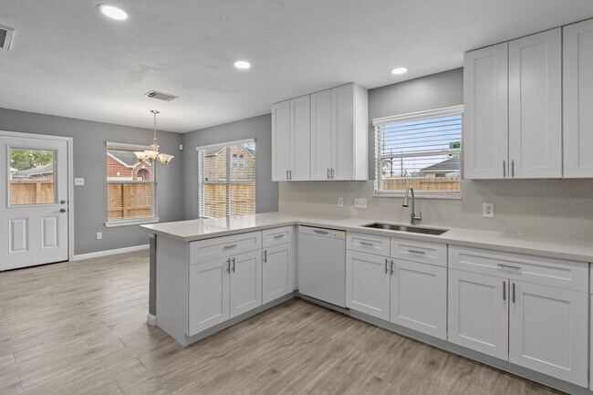 Photo - 14642 Alannah Lagoon Ct