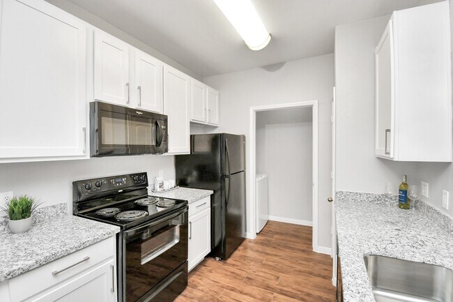 Building Photo - 6777 Sommerall Dr Unit 1636