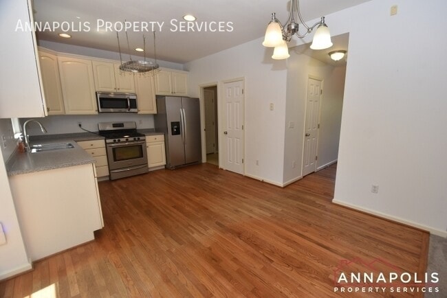 Photo - 307 Mainsail Dr