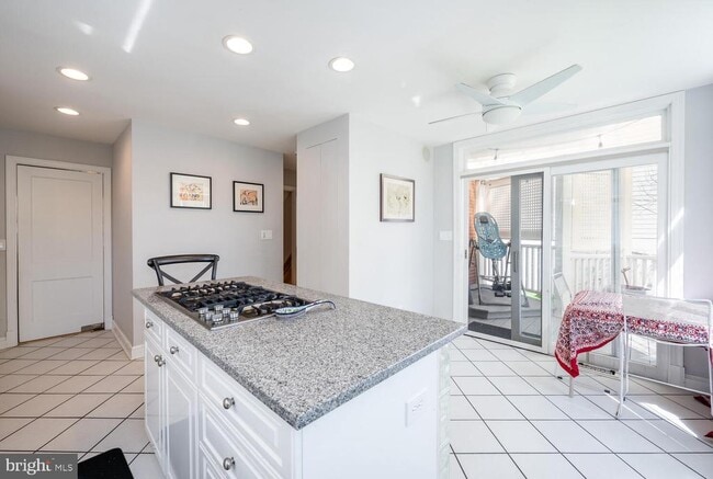 Photo - 6034 21st St N