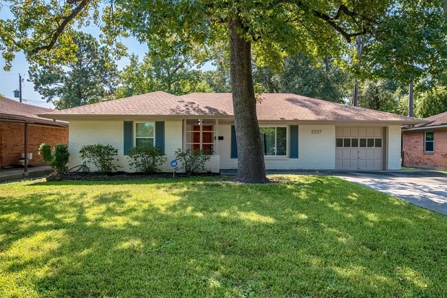Photo - 2227 Libbey Dr