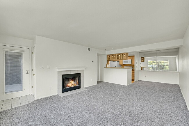 Photo - $1,375.00 - 1 Bedroom, 1 Bathroom Condo in... Unit J