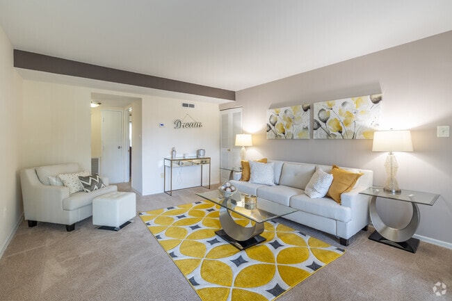 Interior Photo - Meadow Woods Rental