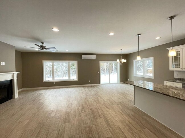 Photo - 4371 Lavaque Rd