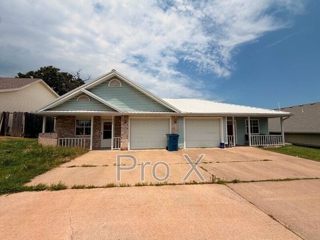Photo - 3407-3409 E 9th St