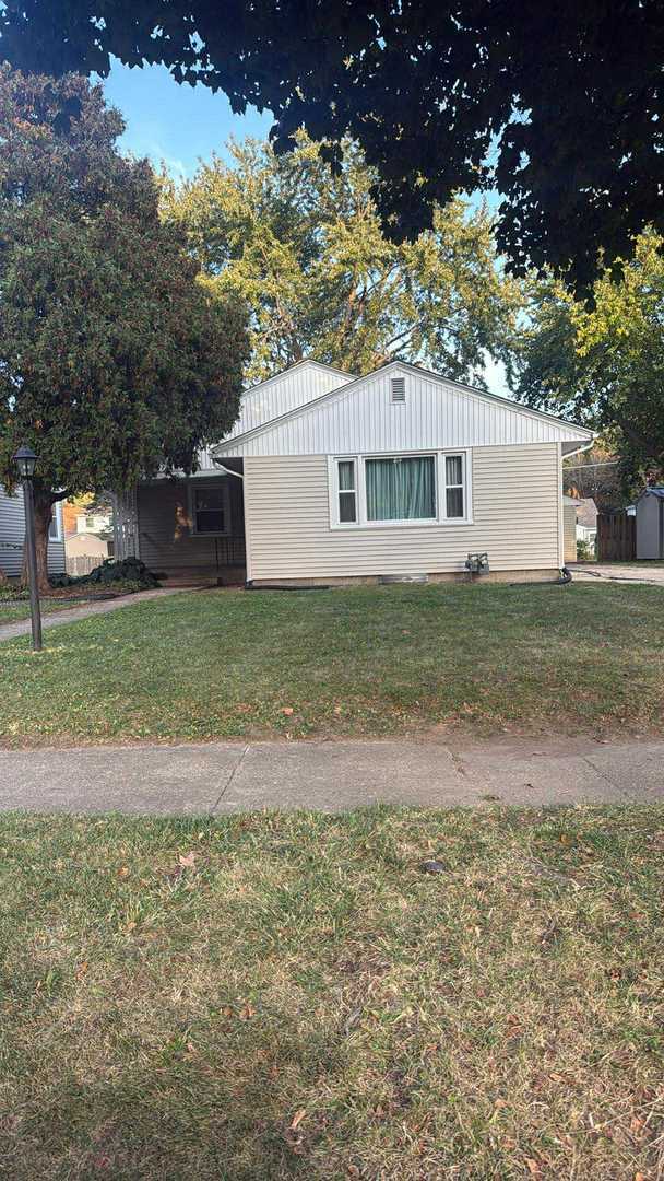 Building Photo - 1211 Stratford Ave