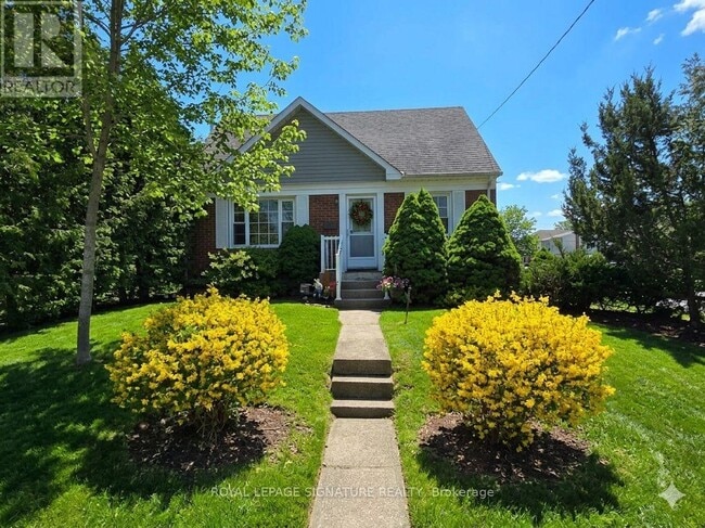 Photo - 1 Milne Ave