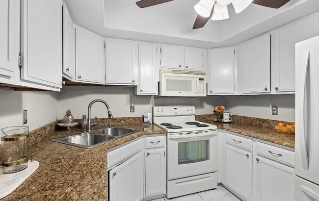 Photo - 1815 S Deframe St